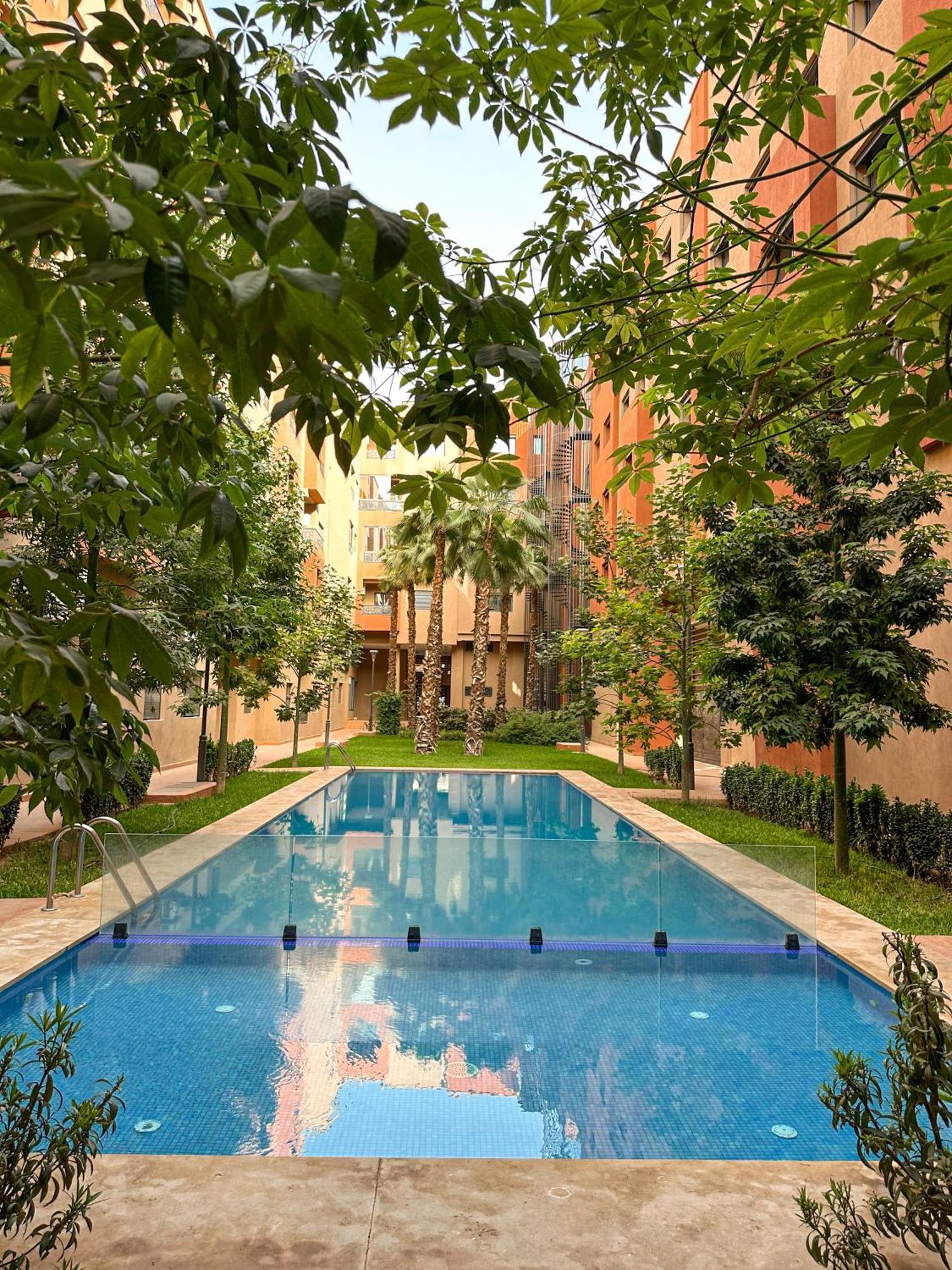 In Marrakech With Pool Apartamento